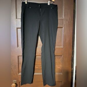 Nine West Black Straight Leg Stretch Pants Zippered Back Pockets